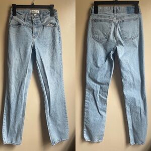 Abercrombie & Fitch the 90s Straight Mid Rise Jeans Light Wash Size 0L